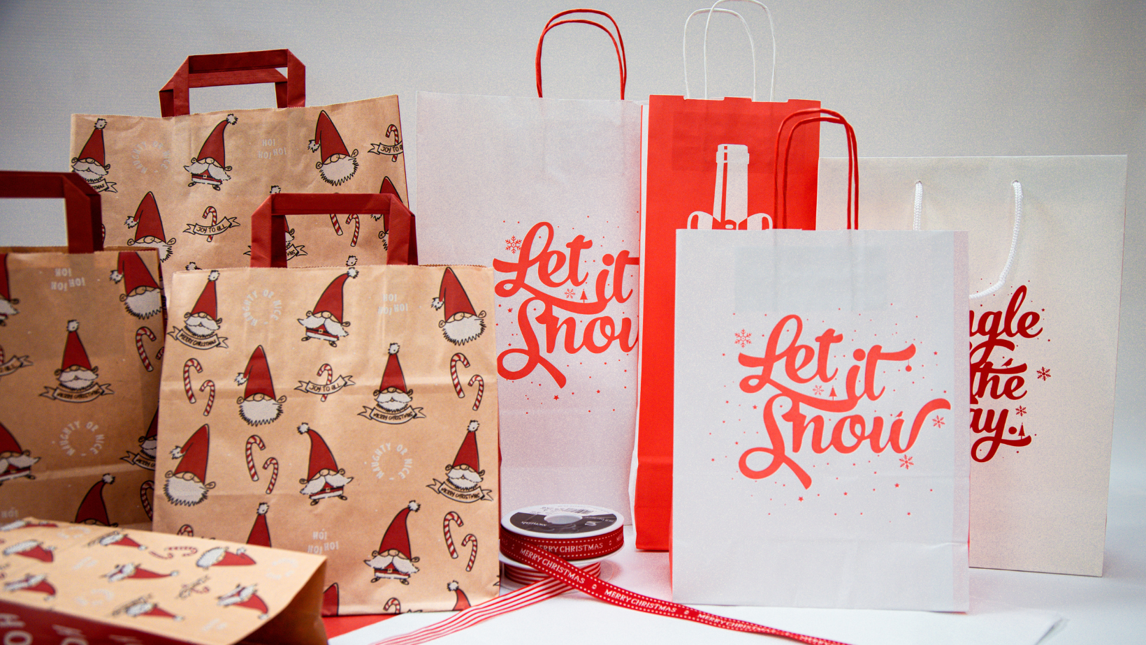 5 types of Christmas Carrier Bags
